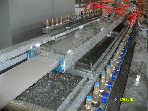 Wood Plastic Composite Plastic Profile Extrusion Line High Efficiency OEM ODM